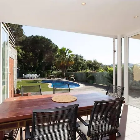 Villa Canyelles Beach Vila With Swimming Pool Lloret de Mar