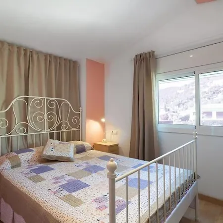 Canyelles Beach Vila With Swimming Pool *